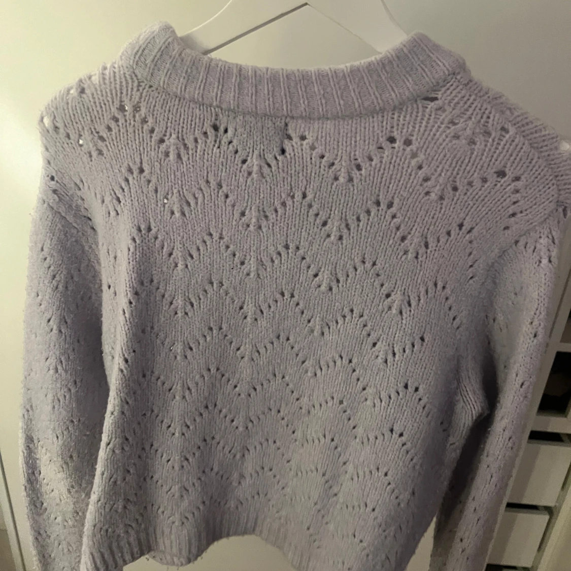 Ljuslila stickad tröja från Pieces - 91