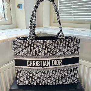 Helt ny väska - Oanvänd väska