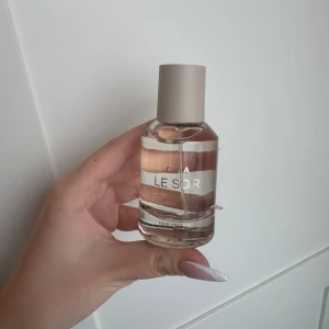 Hår mist Le Soir från Caia - Caia hår mist Le Soir. Helt ny, säljer den för jag inte tyckte om doften. Fick den från min adventskalender. För mer info skriv i dm 💌