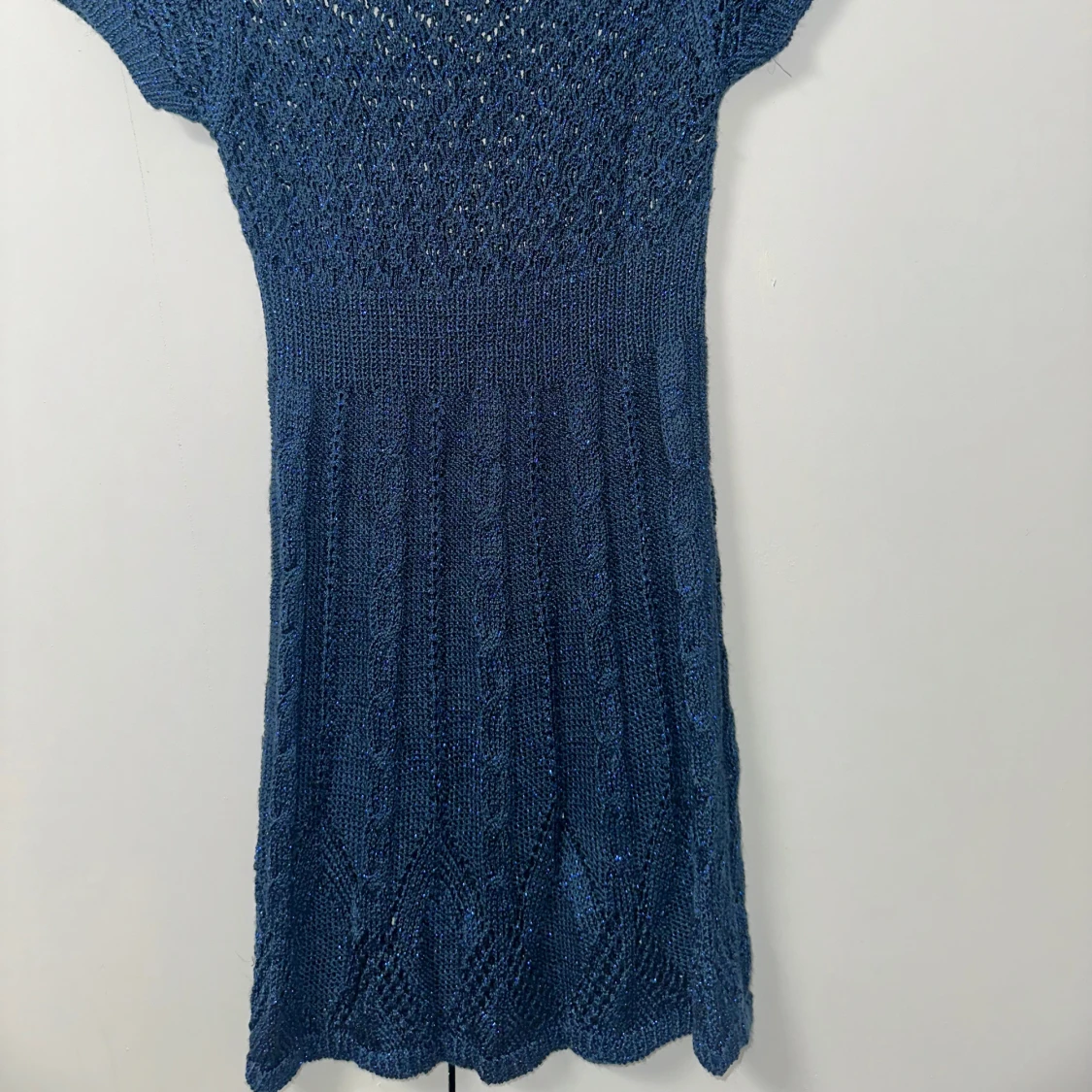 Blå stickad klänning - 91