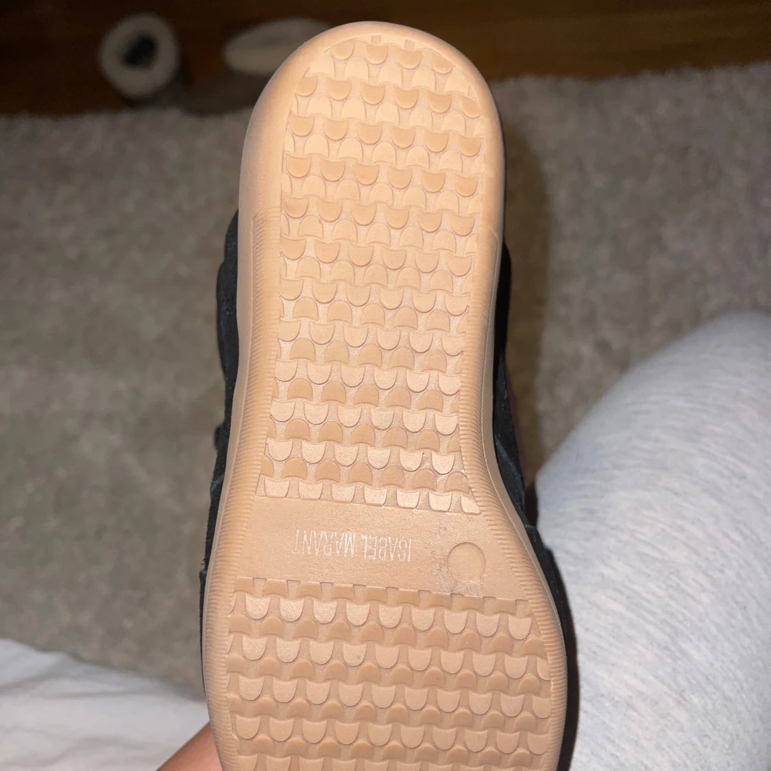 Isabel Marat liknade  - 91