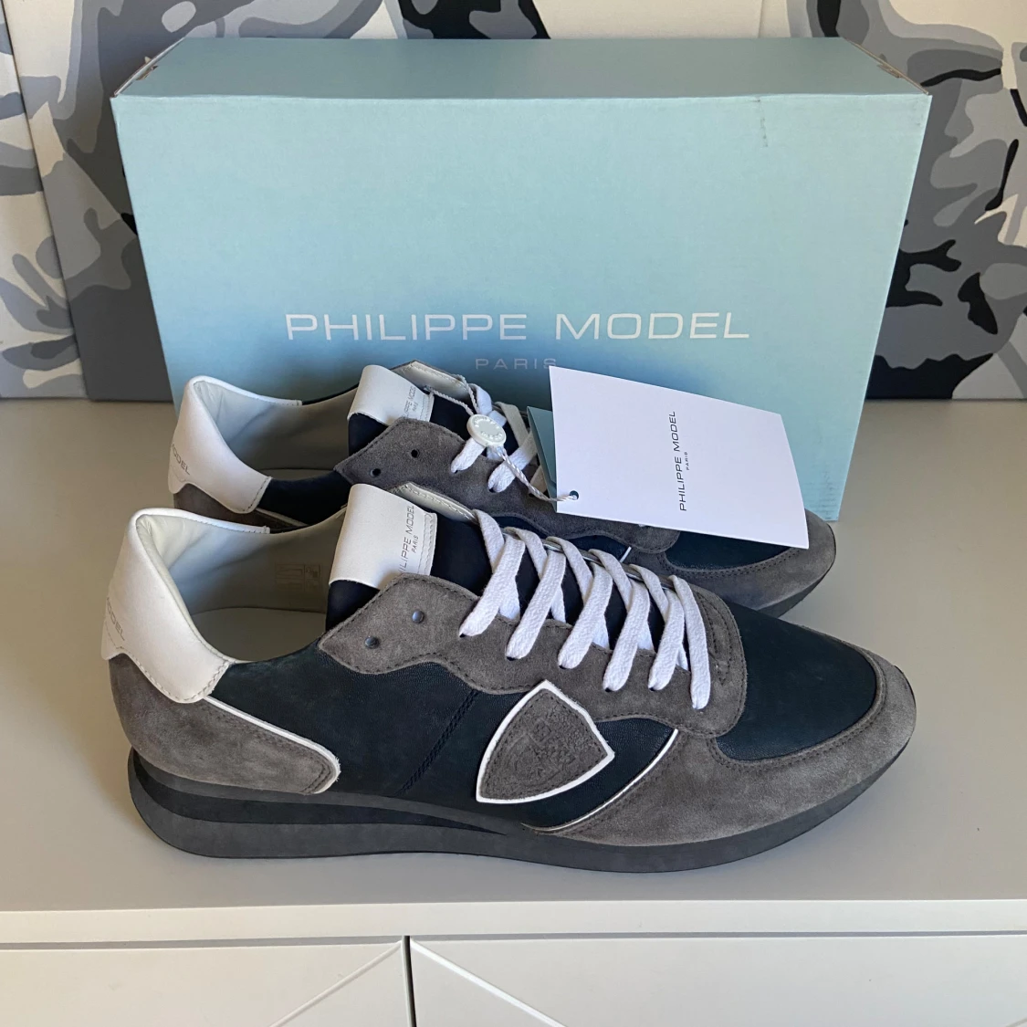 Philippe model  - 90