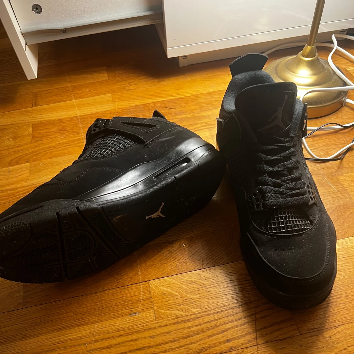 Black cat Jordan 4  - 90