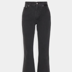 calvin klein authentic bootcut jeans - använd ett fåtal gånger  inga defekter  