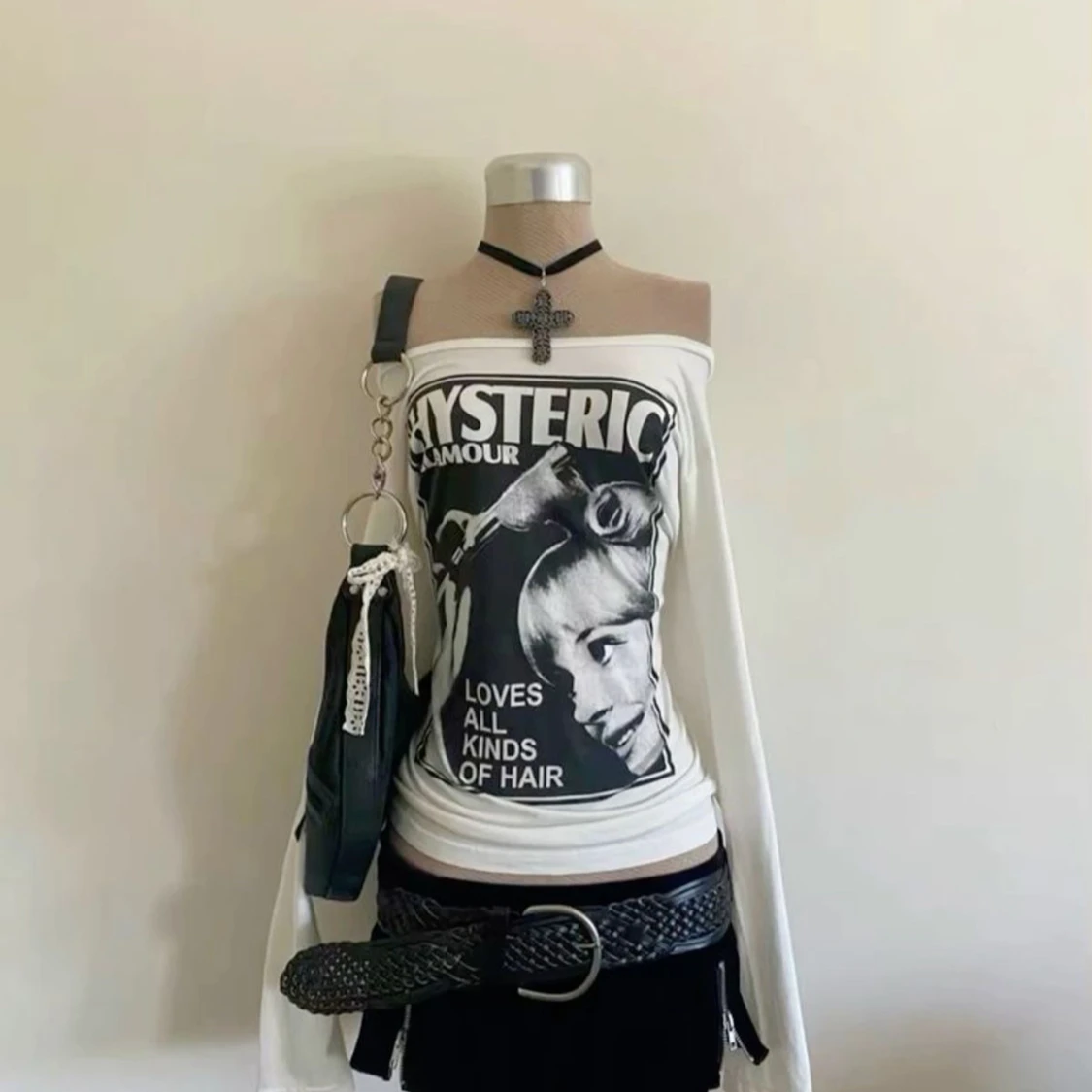 !! SÖKER AKUT !!  - 91