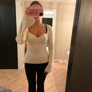 Tröja från hm - Beige tröja från hm