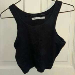 Linne - Bra skick  Aldrig använd 