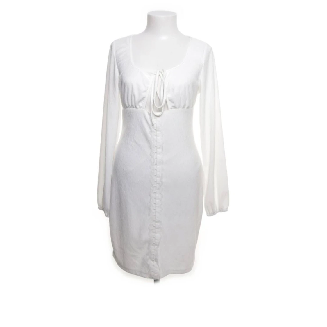 Långärmad vit klänning - 90