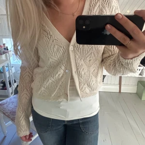 Stickad kofta - ✨ skriv vid funderingar!!