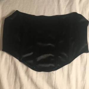 Fin topp🫶 - Väldigt fin topp, tyvärr för stor för mig💕 