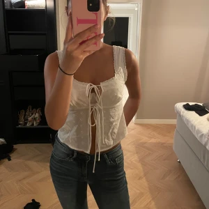 Vit topp - Vitt somrig topp