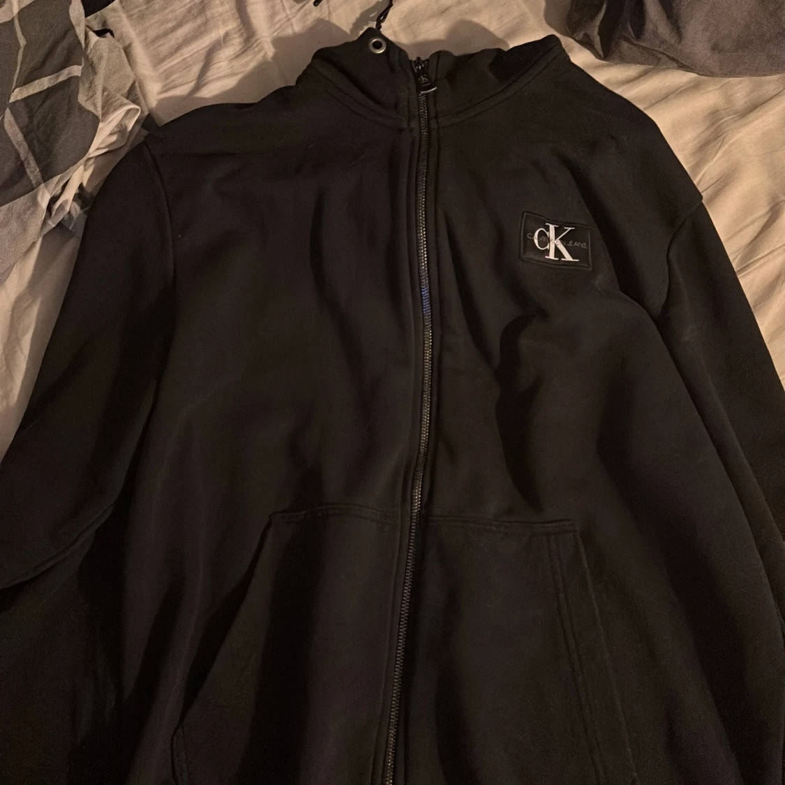 Svart hoodie från Calvin Klein Jeans - 90