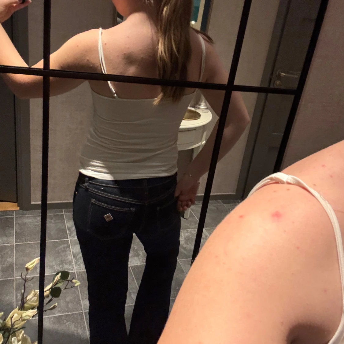 Mörkblå bootcut jeans - 91