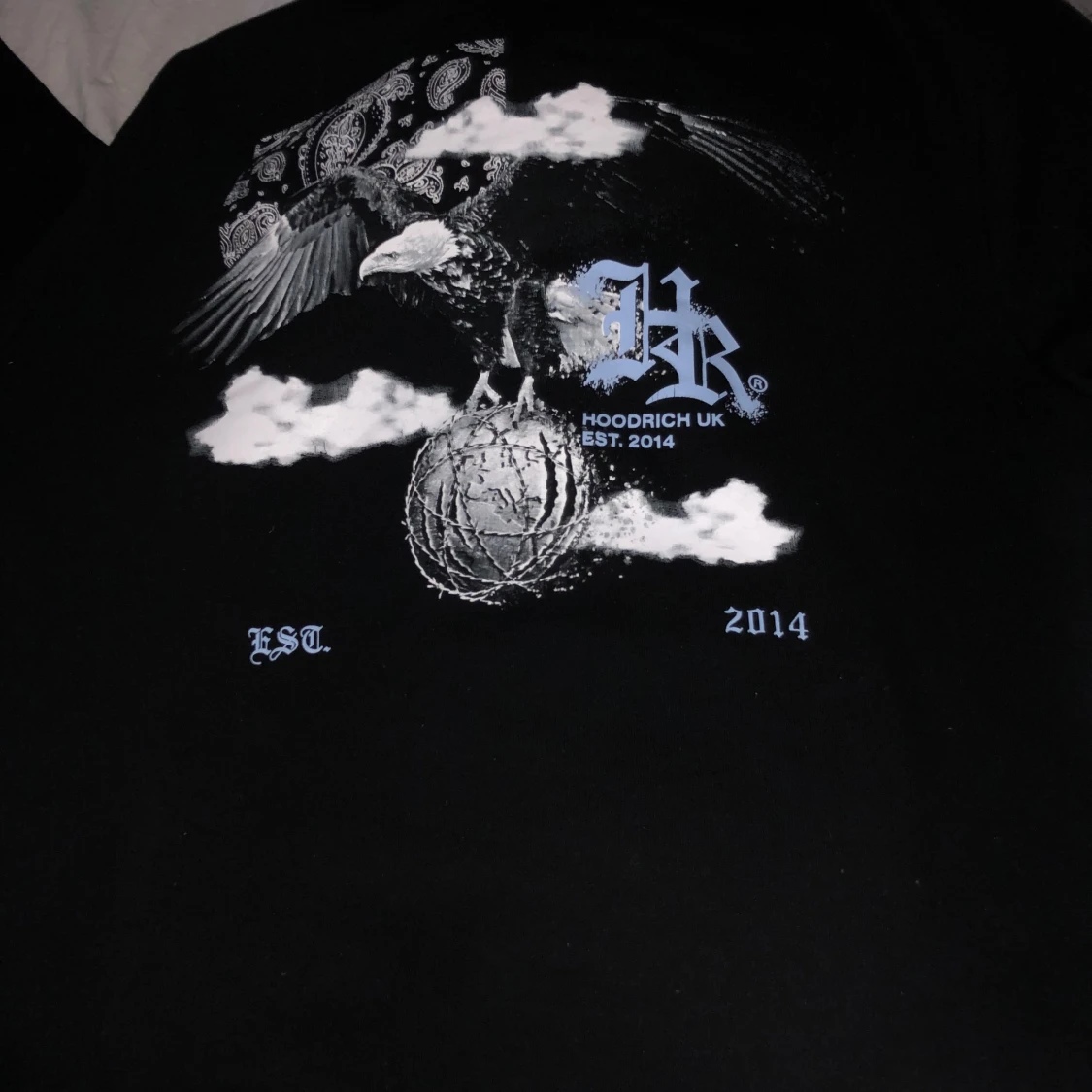 Svart hoodie från Hoodrich UK