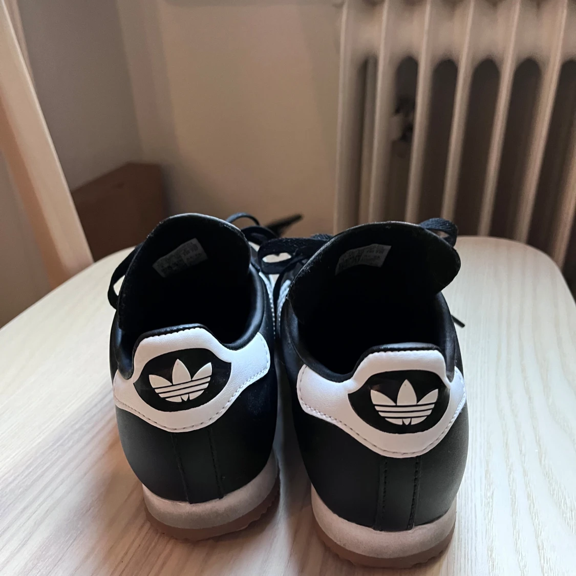 Svarta Adidas sneakers - 92