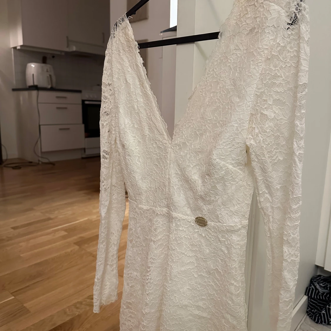 Vit spetsklänning från Chiara Forthi