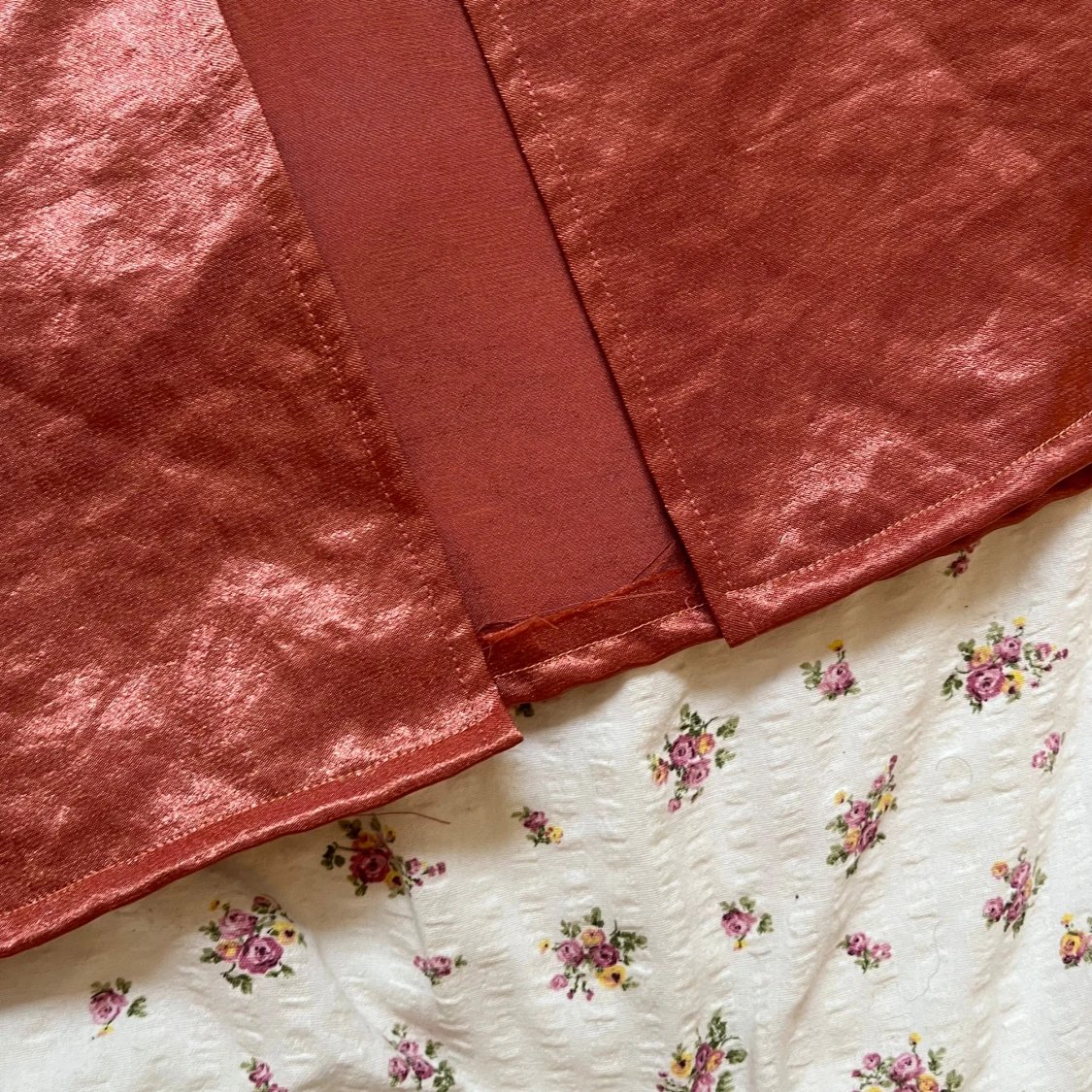 Rosa långklänning med smala axelband - 4