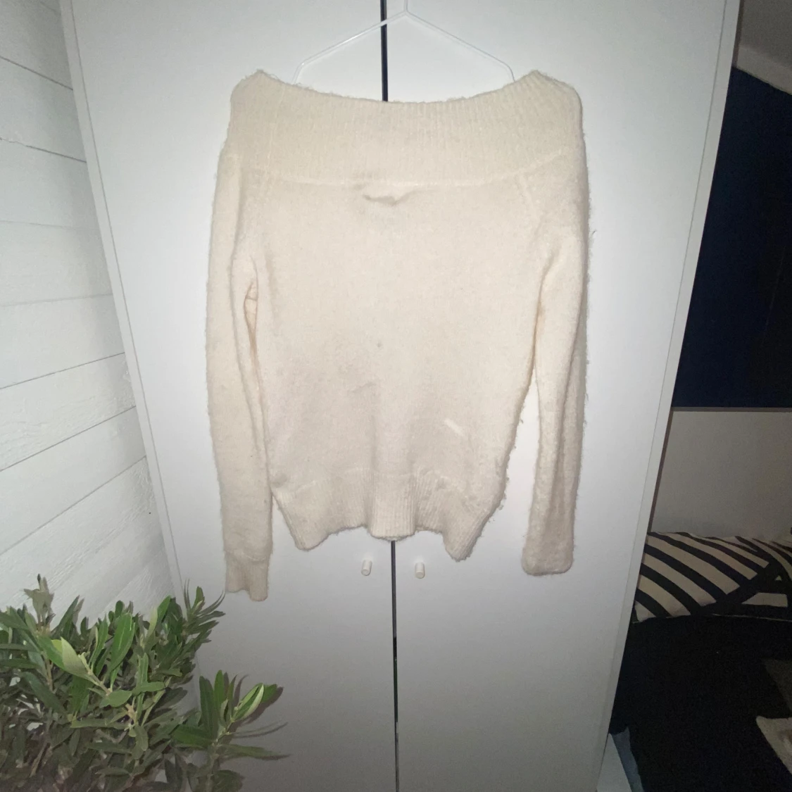 Vit stickad tröja från Crocker - 90