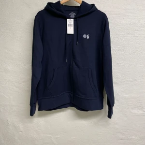 Polo Ralph Lauren tröja - Polo Ralph Lauren tröja i storlek S. Ej använda.