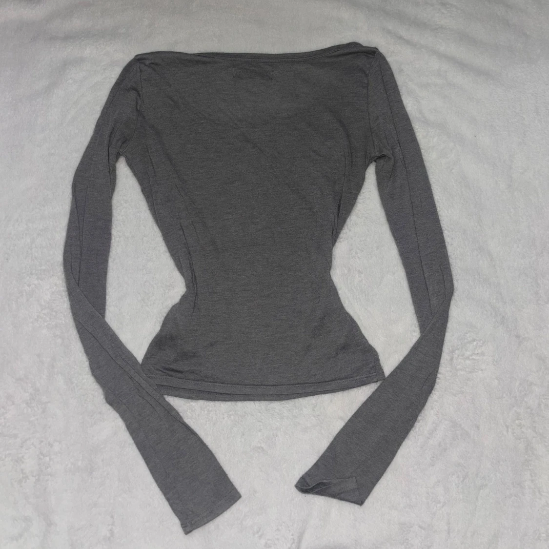 Grå långärmad topp från Hollister  - 1