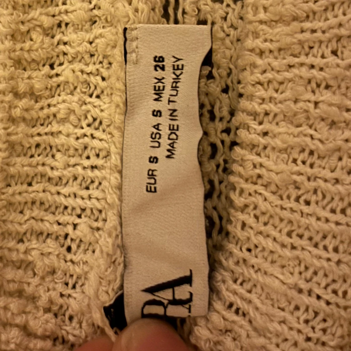 Beige stickad tröja från Zara - 3