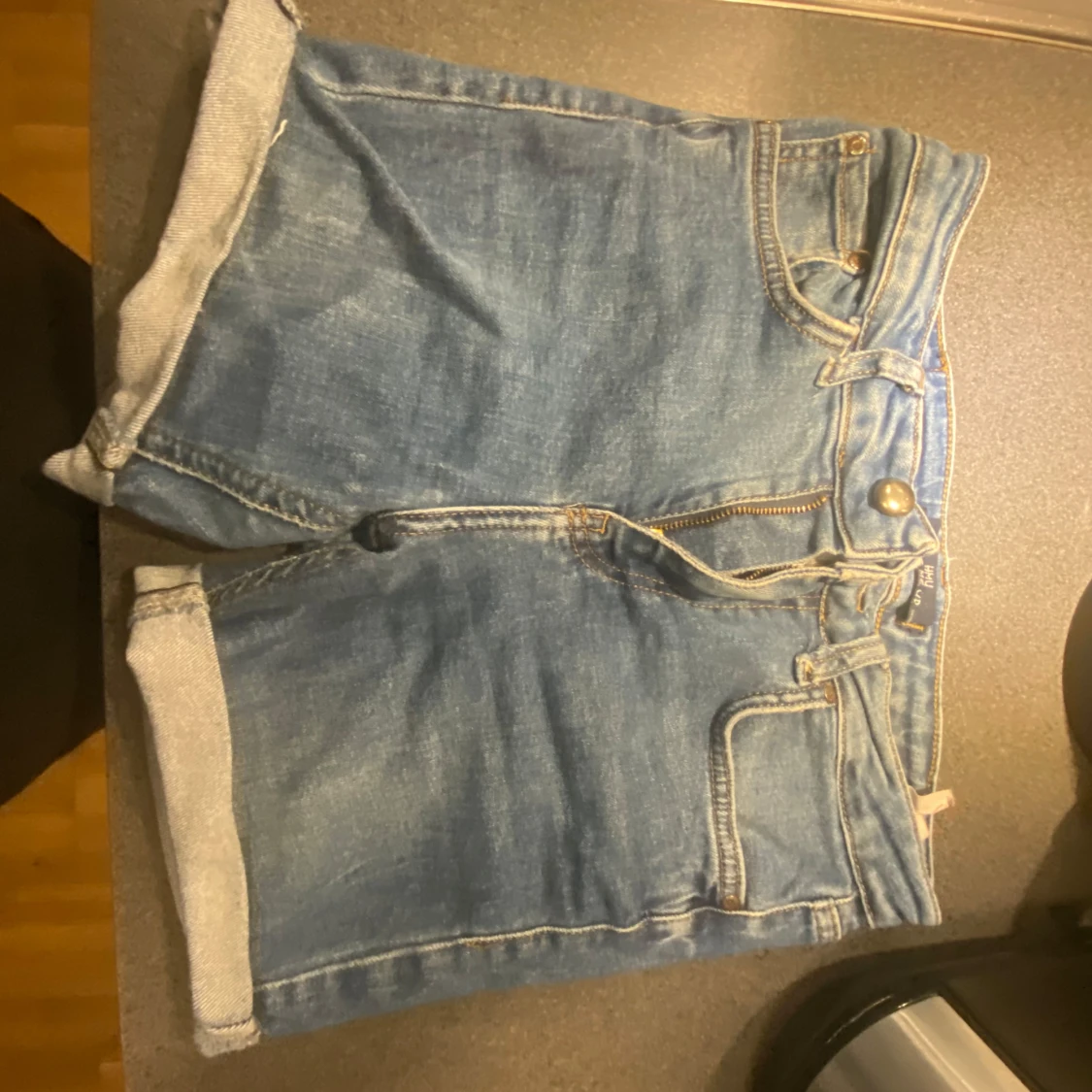 Blå jeansshorts