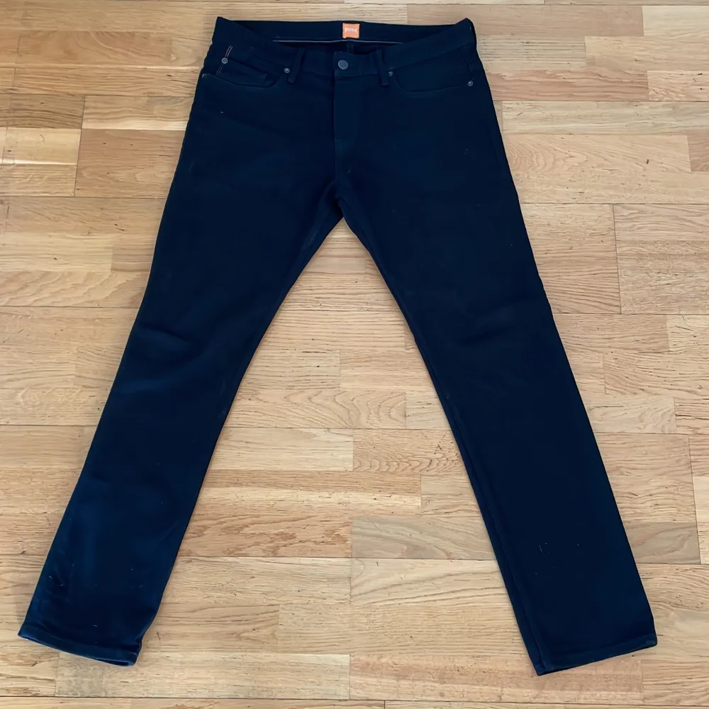 | Boss Orange jeans | Riktigt bra skick | storlek 33/32 | Pris 600kr. Jeans & Byxor.