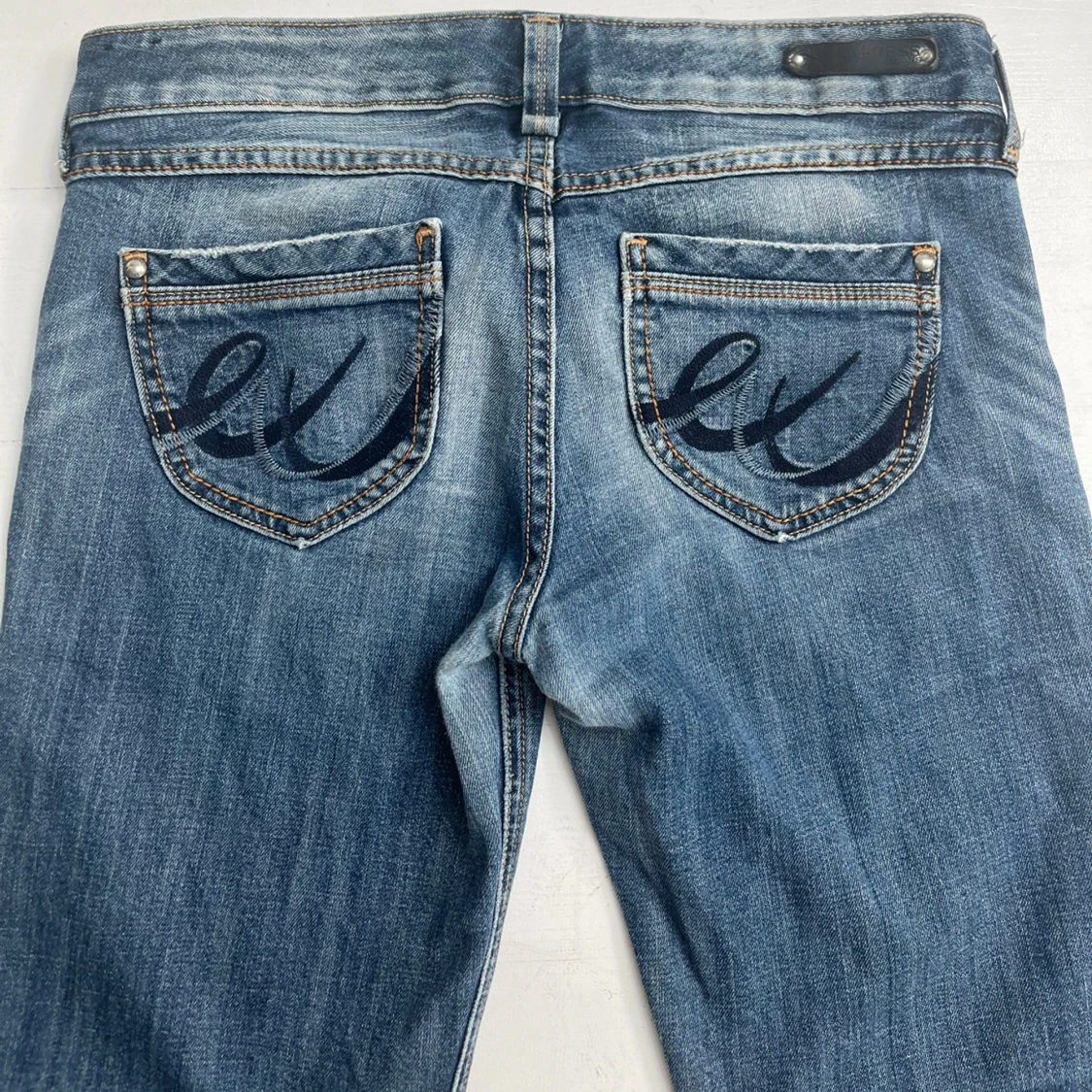 Snygga bootcut jeans  - 93