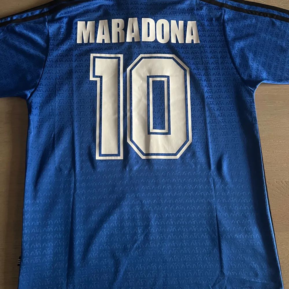 Maradona 1994 tröja . T-shirts.