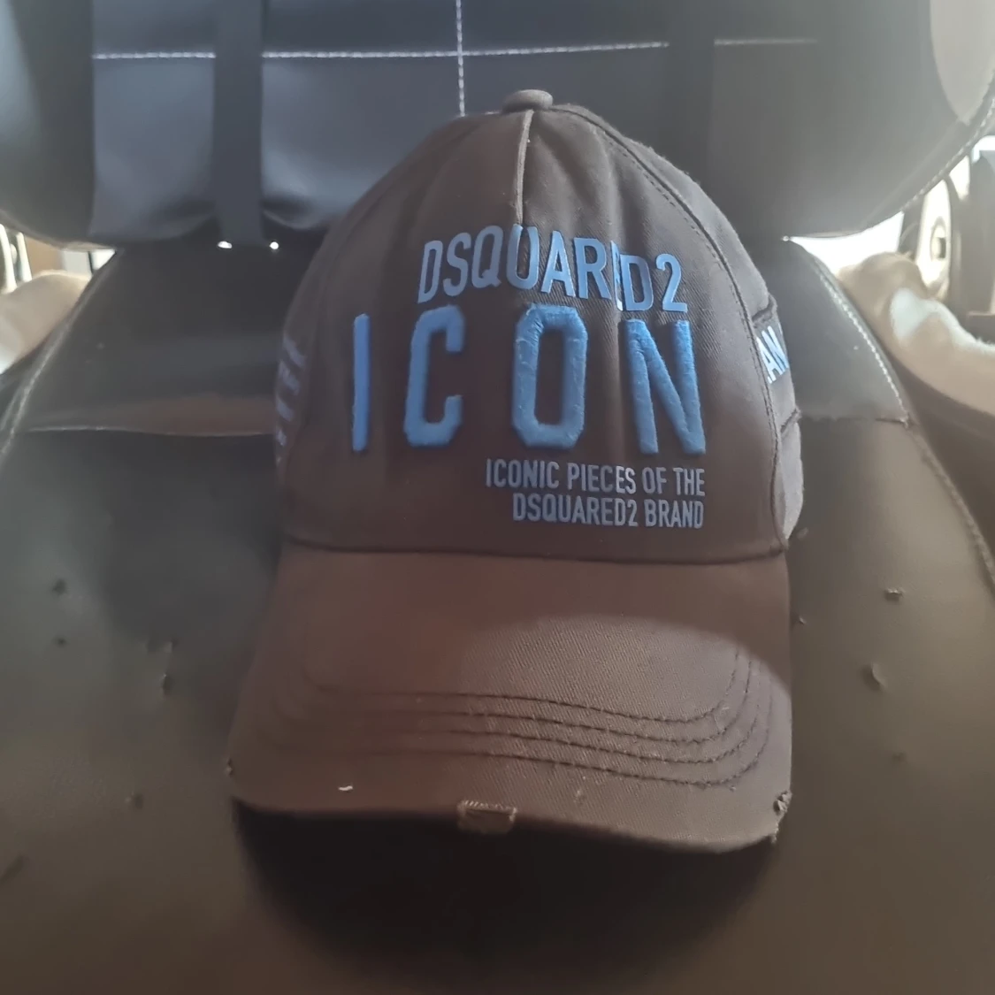 Äkta dsquared2 keps 