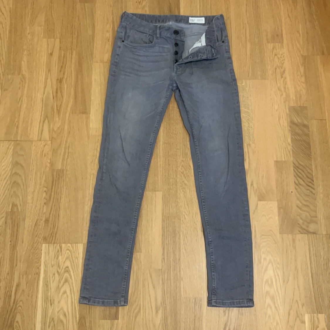 Denim Co. Gråa jeans