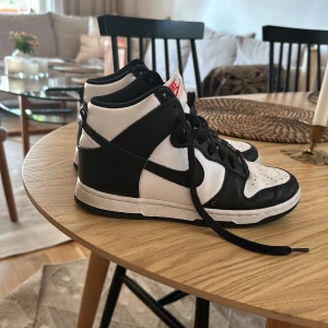 Nike skor - Använda ett fåtal gånger.