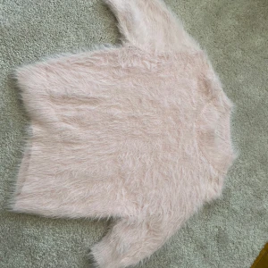 Mohair tröja Karin Wester  - Underbar Karin Wester tröja i mjukt rosa. Använd en gång så som ny . Storlek medium 