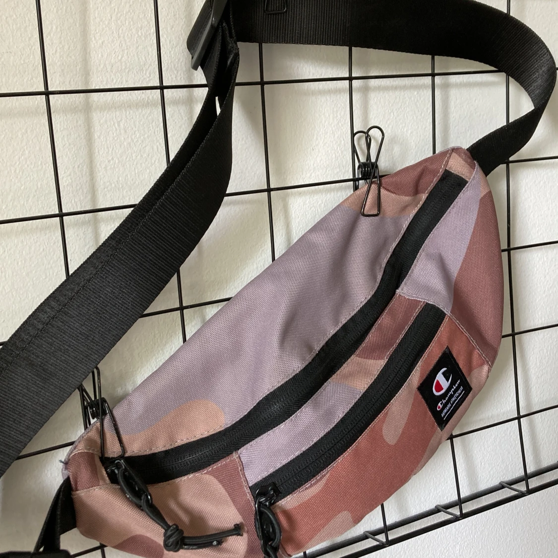 Champion axelväska  - 90