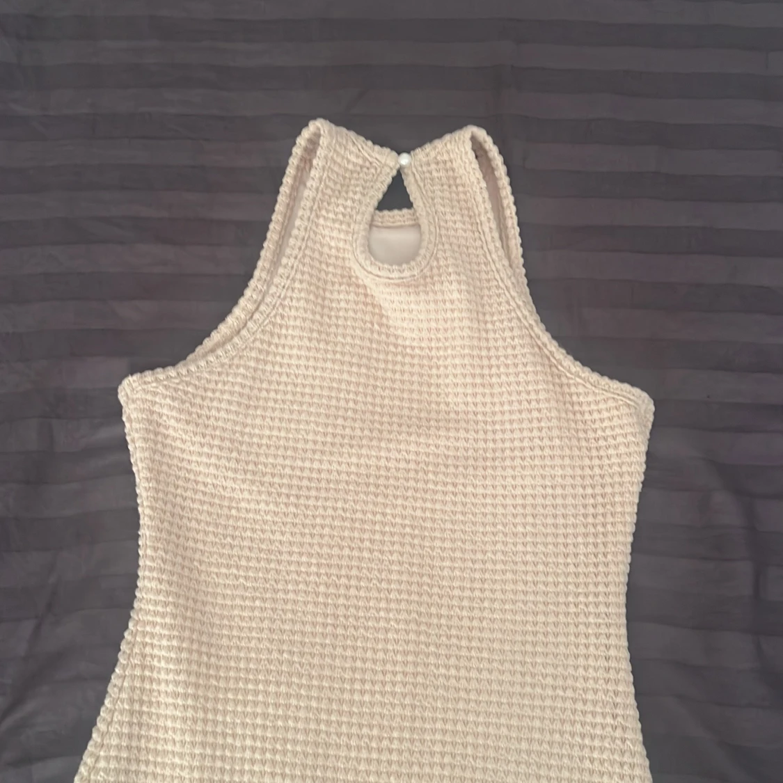 Kort stickad klänning - 90