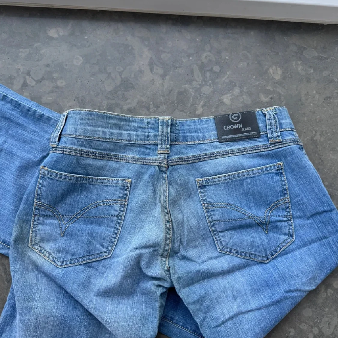 Blå jeans från Crown Jeans - 1