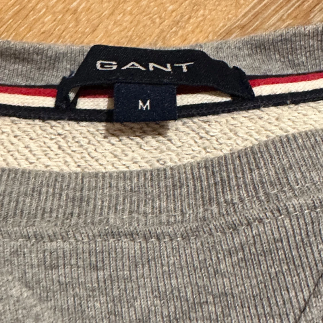 Grå GANT tröja med USA flaggan - 2