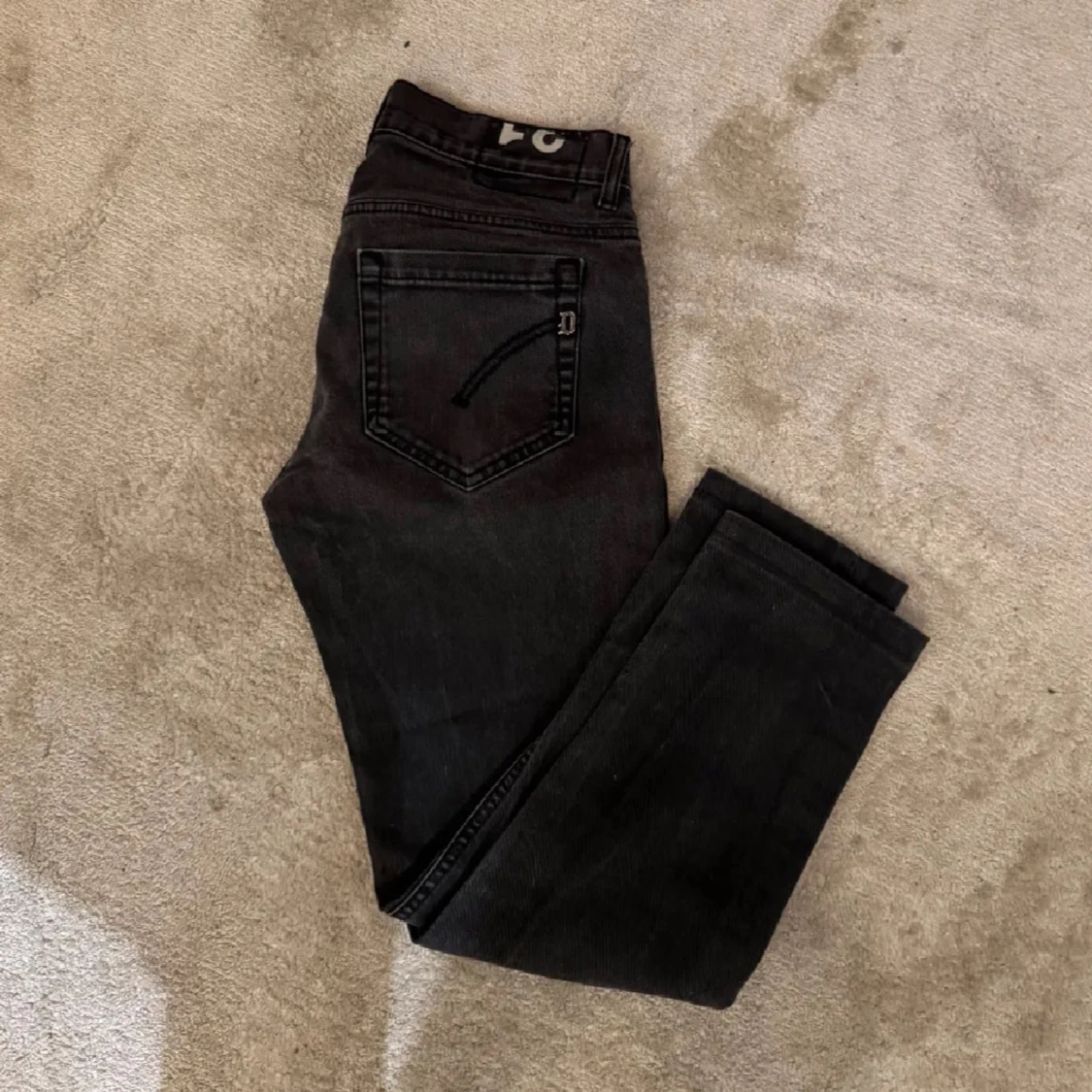 Svarta dondup jeans   - 1