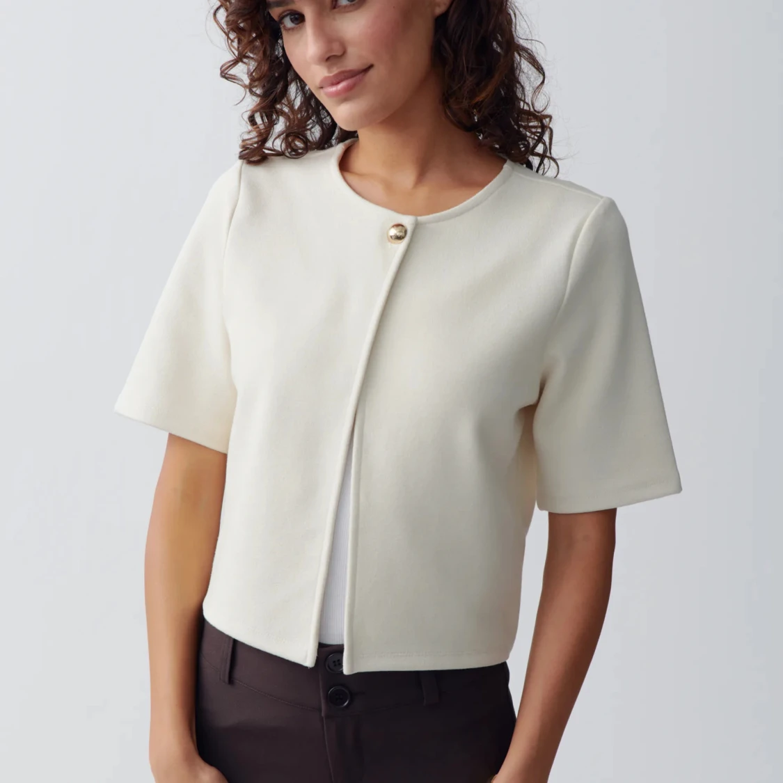 Beige/cremevit kofta 