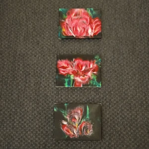 Abstract painting  - Säljer ett unikt abstrakt konstverk pầ duk med en vacker kombination av olika färger. Mảlningen har ett blommigt mönster