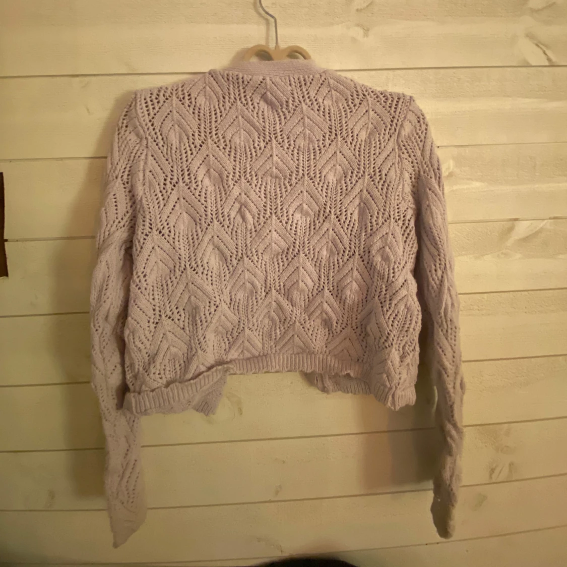 Lila stickad kofta - 1