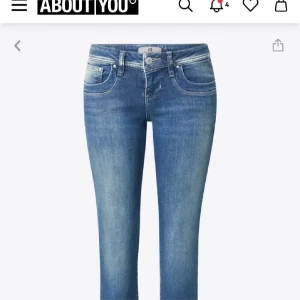 Ltb jeans - Säljer dessa supersnygga ltb jeans köpta här på Plick, pga att de tyvärr va lite stora på mig. Skulle säga att de passar någon som är ca.165-173 cm💞