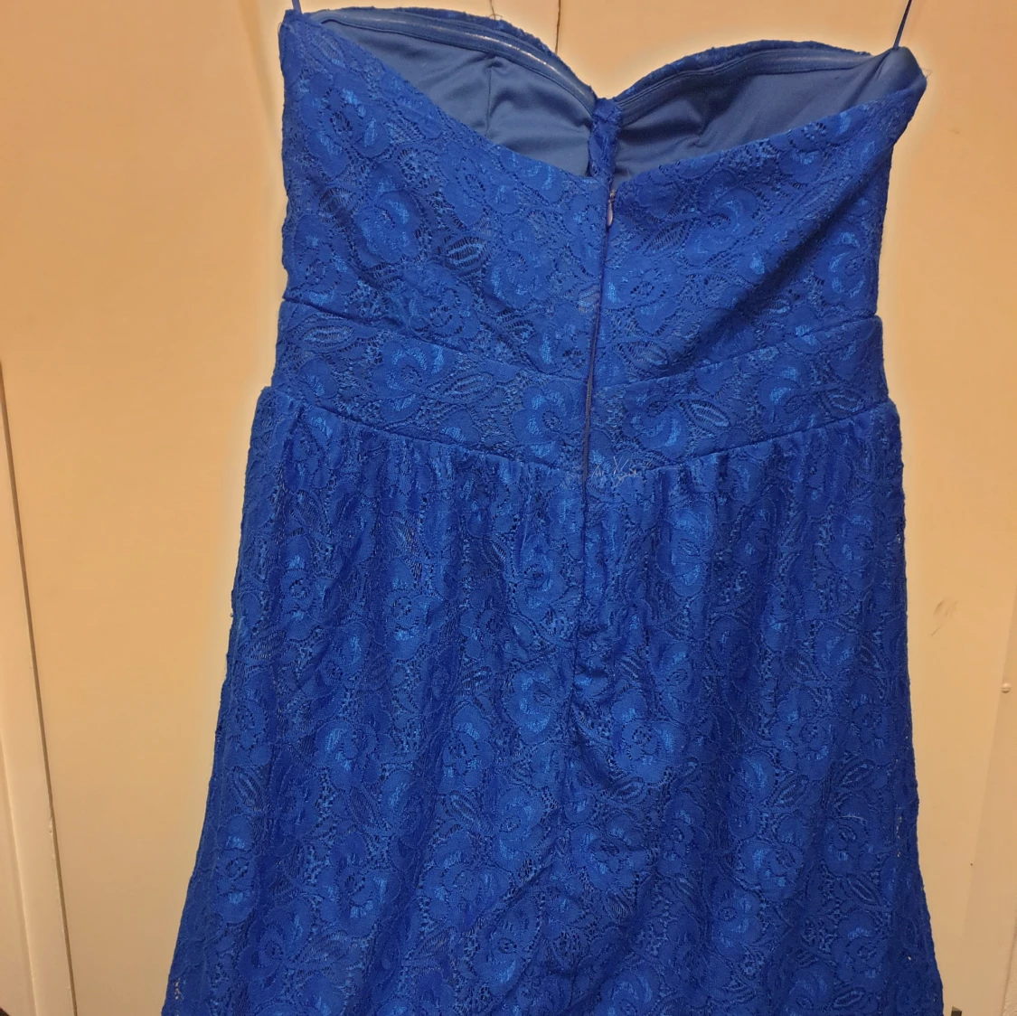 Blå spetsklänning från Jeane Blush - 90