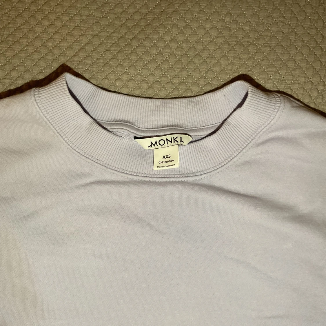 Ljuslila tröja - 90