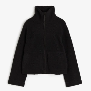 Teddy jacka  - Teddy jacka från hm i strl S, knappt använd helt slutsåld på hemsidan 