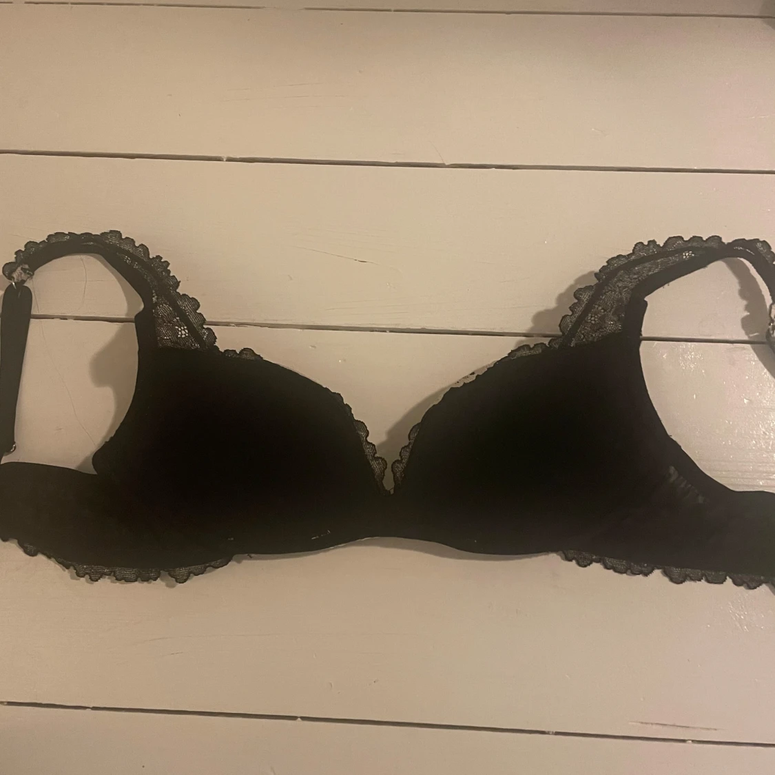 Helt oanvänd intisissimi bh endast testad - 90