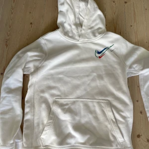 Nike - Niketröja. Använd. Ok skick.  