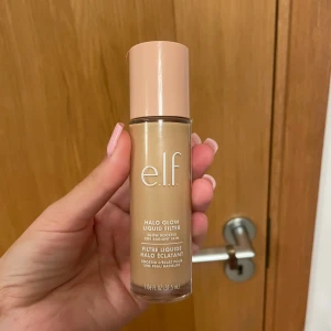 Elf halo glow  - Säljer denna då den är för ljus, enbart testat. Så gott som ny💞