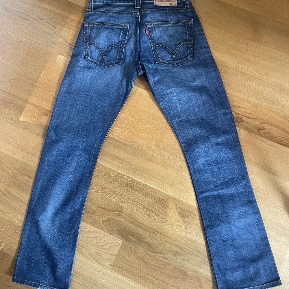 Fina vintage jeans i storleken 28/32!. Jeans & Byxor.