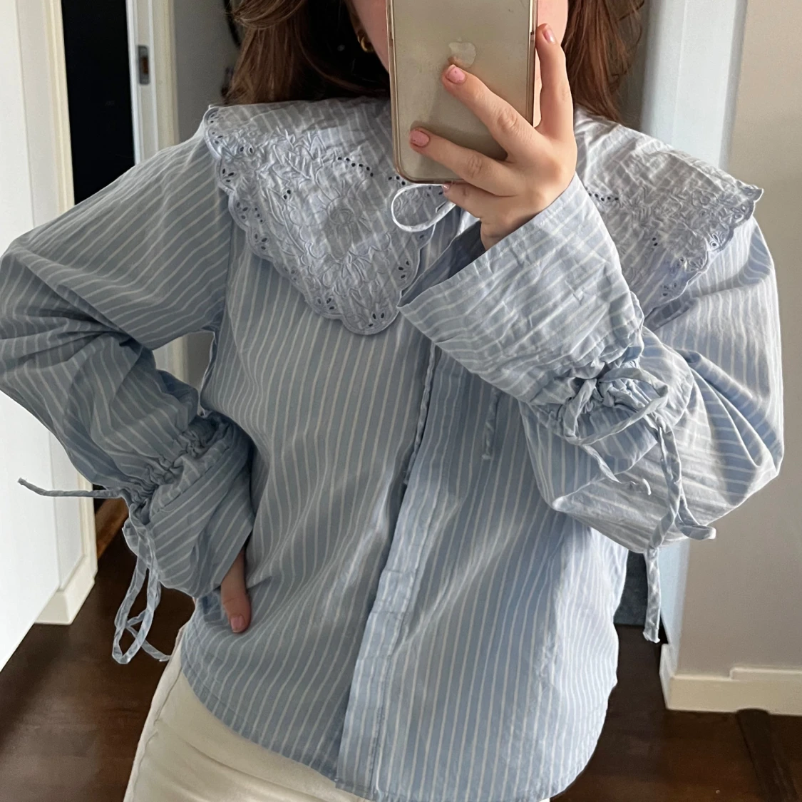 Blus med rosett  - 91